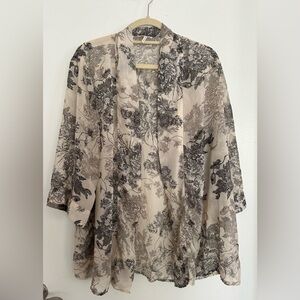 Women’s Floral Kimono